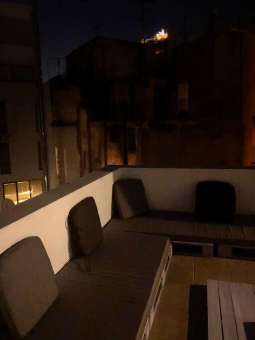 Cozy Loft With Jazz Notes In Kolonaki Atenas Exterior foto